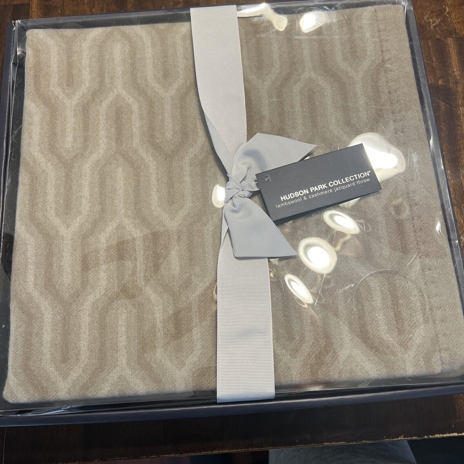Hudson Park Collection Beige Patterned 50 X 70 Throw