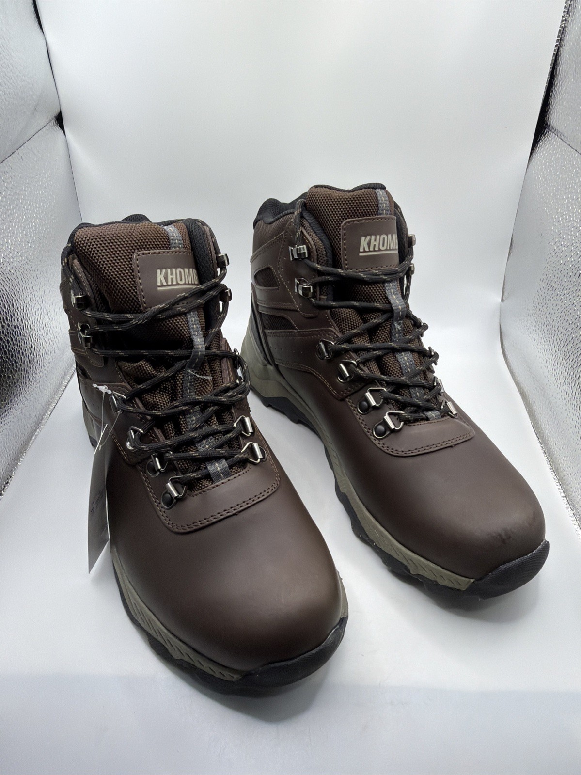 Khombu Kenny Men's Waterproof  Hiker Boots with Memory  foam Size 8. New