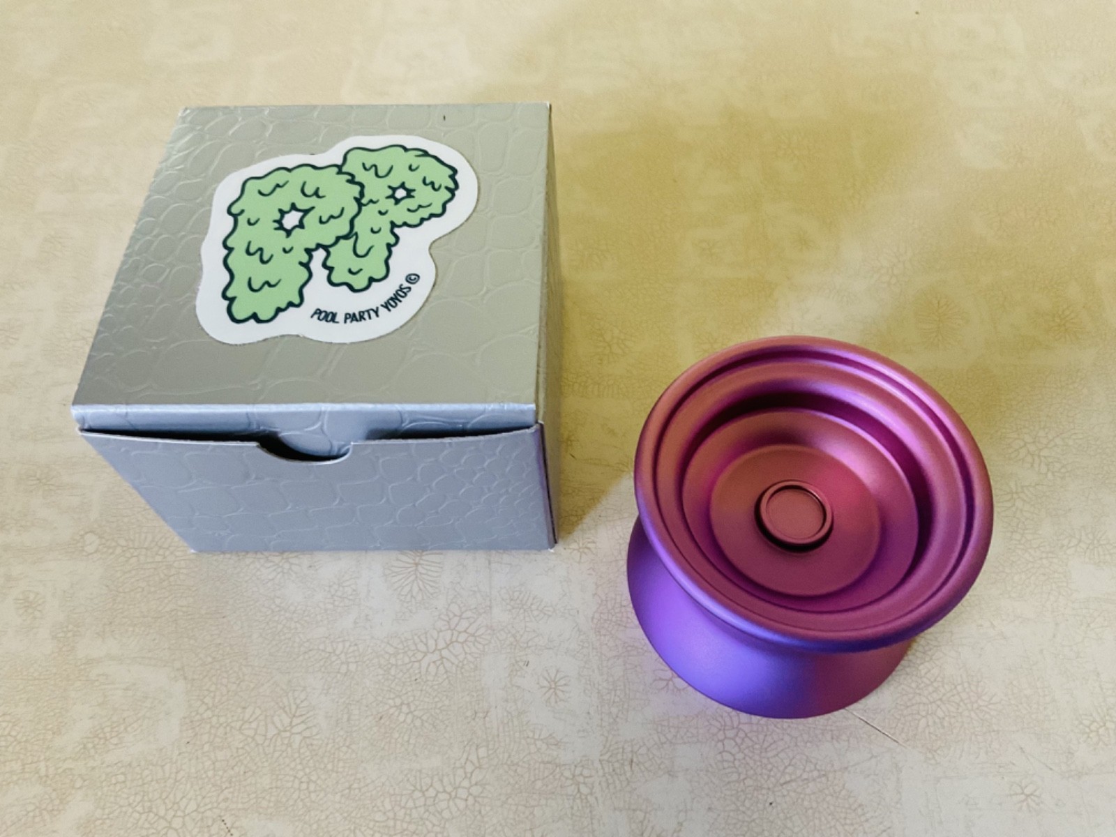 Pool Party YoYos (CLYW) 2016 Banana Hammock 1 of 40 Royal Pink Fade