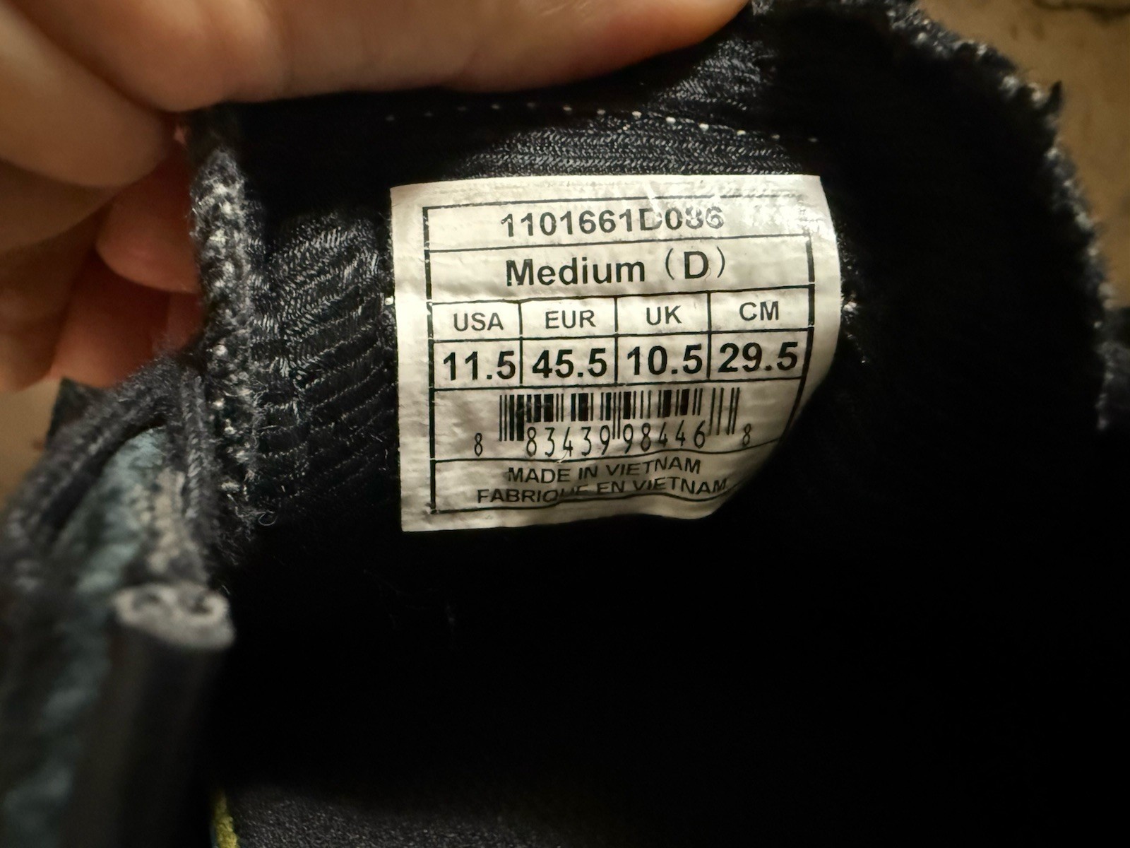 Goodyear Comfort Ride Brooks Vanguard 11.5 Medium