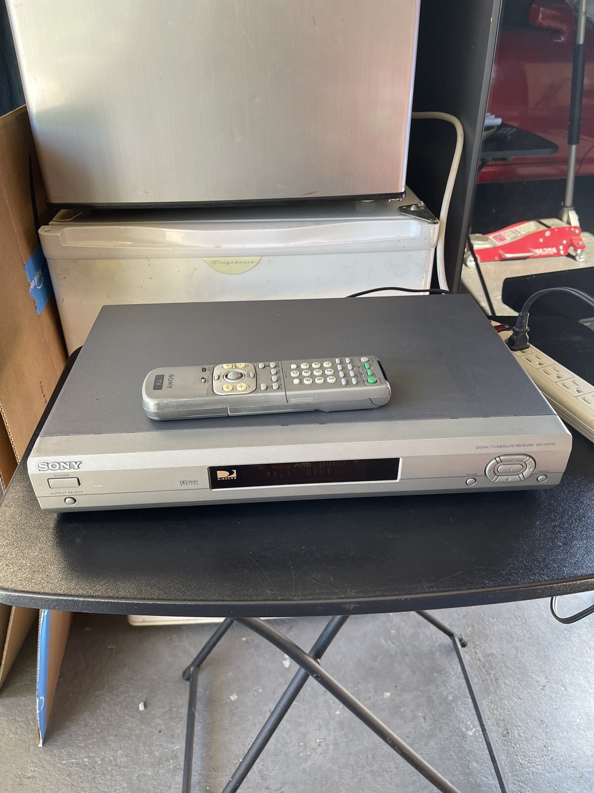 Sony SAT-HD100 DirectTV Digital TV Satellite Receiver VGA 1080i & Video 3 1080