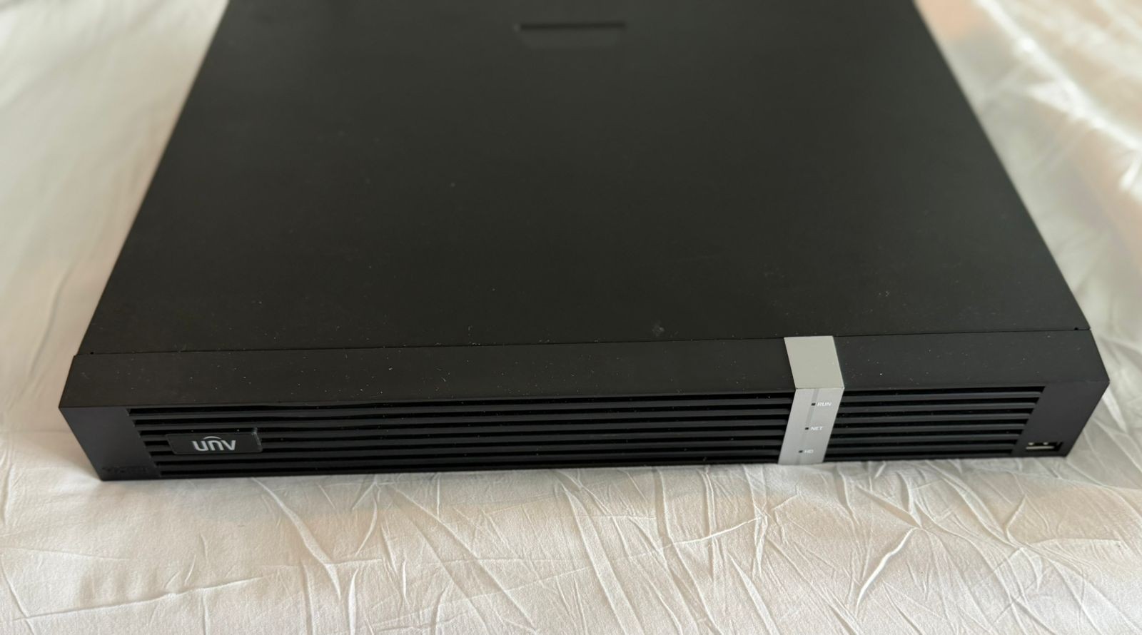 UNV NVR302-16E2-IQ - 16-Channel AI Network Video Recorder (No HDD)
