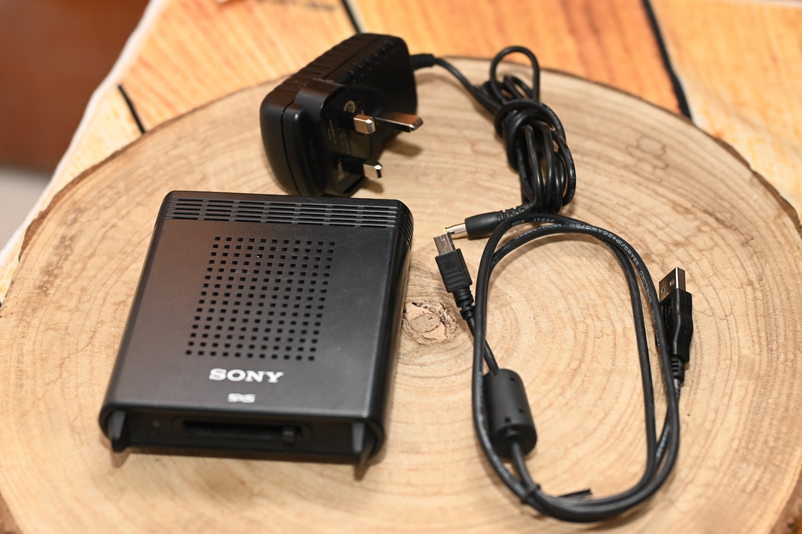 SONY SBAC-US10 SxS Memory Card USB Reader