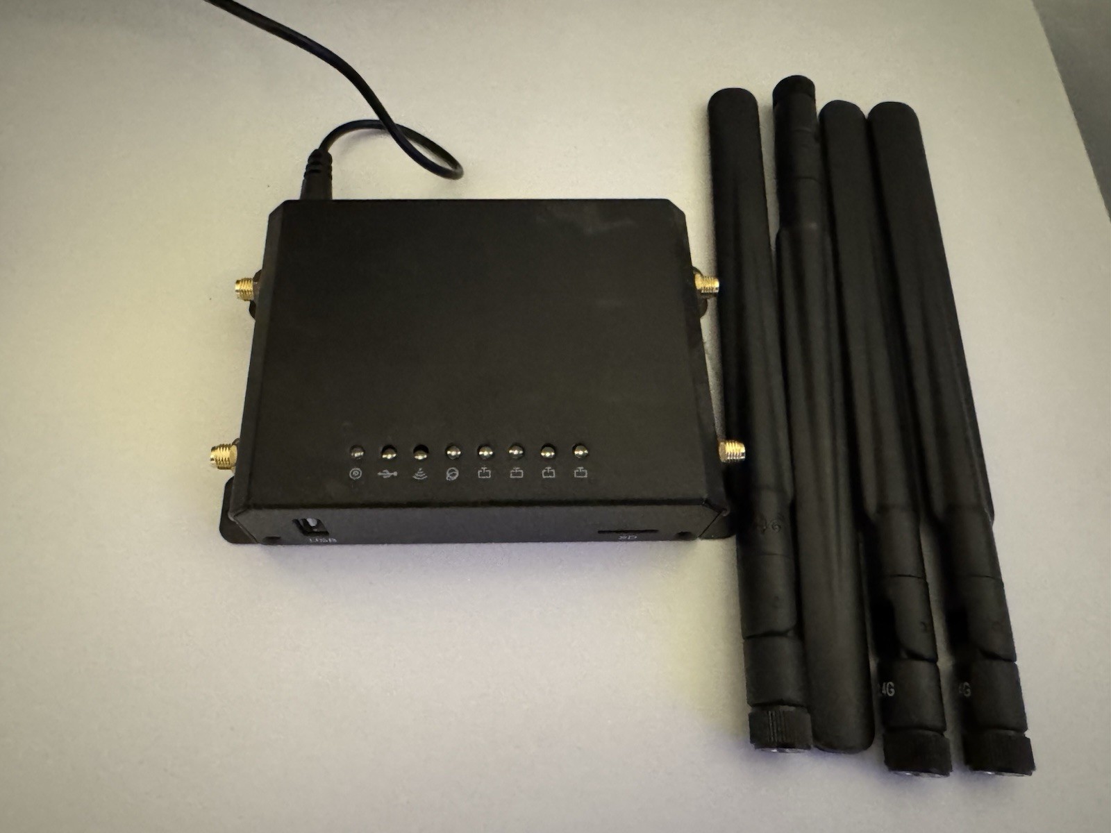 NEXQ6GO Sierra MC7411 4G LTE MODEM ROUTER