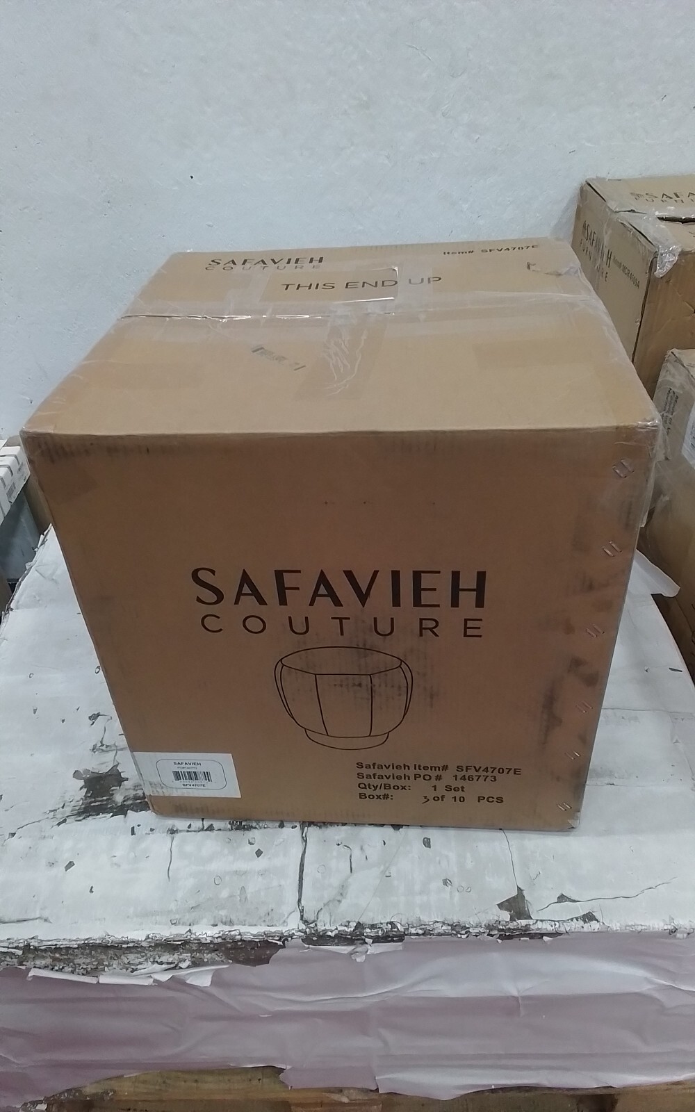 Safavieh MAXINE CHANNEL TUFTED OTTTOMAN, Reduced Price 2172743072 SFV4707E