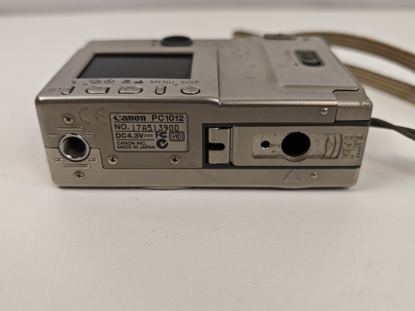 Canon Digital IXUS V PC1012 2MP Compact Camera Silver Untested No Battery