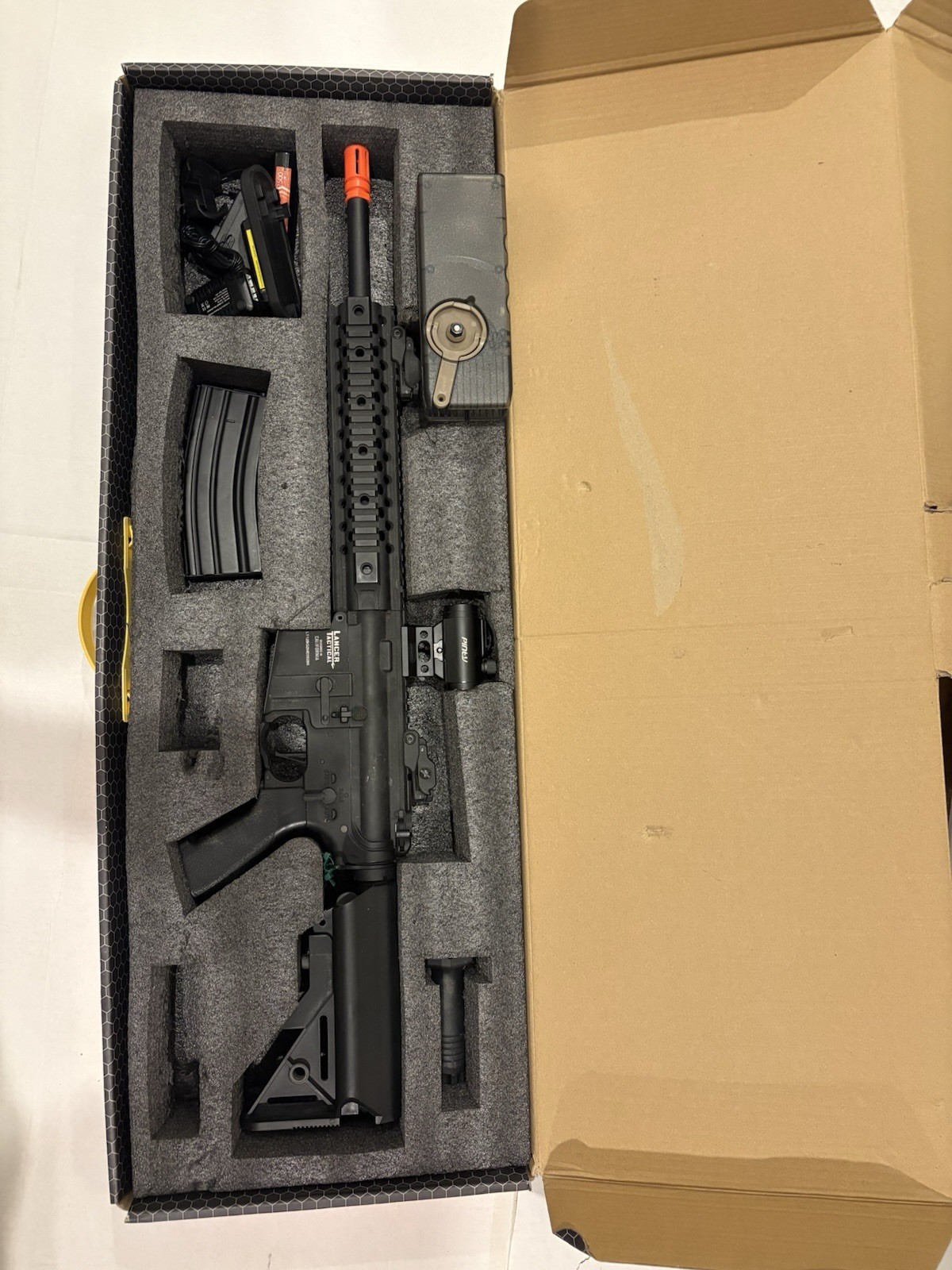 Lancer Tactical Gen 2 Electric Airsoft m4