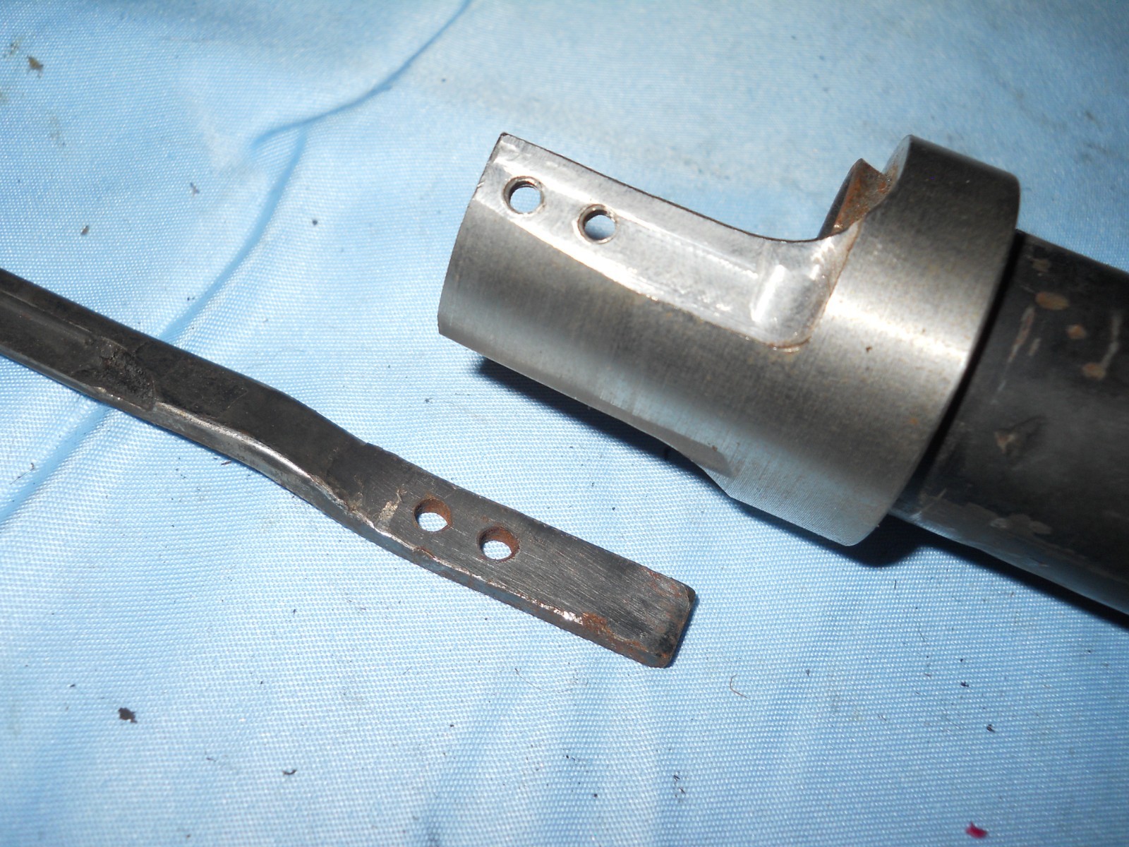 Noble Deerfield Model 67X 12GA Action Slide Tube, Bar, & Nut Used #G51
