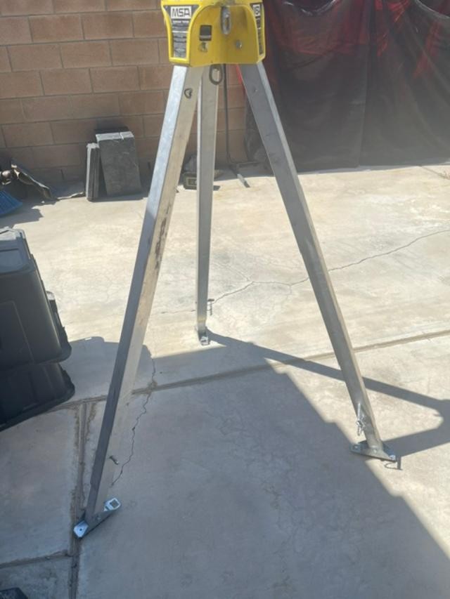 Fall Arrest Tripod MSA Safety Winch Workman Retrieve 10102002 Confined Space SRL