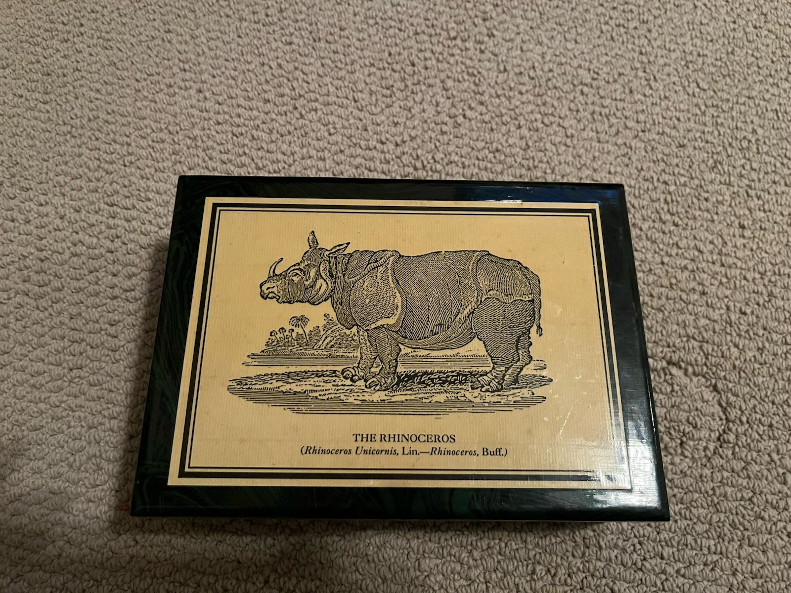Vintage Green & Black Lacquer Hinged Trinket Jewelry Box RHINOCEROS * Rhino 9x6