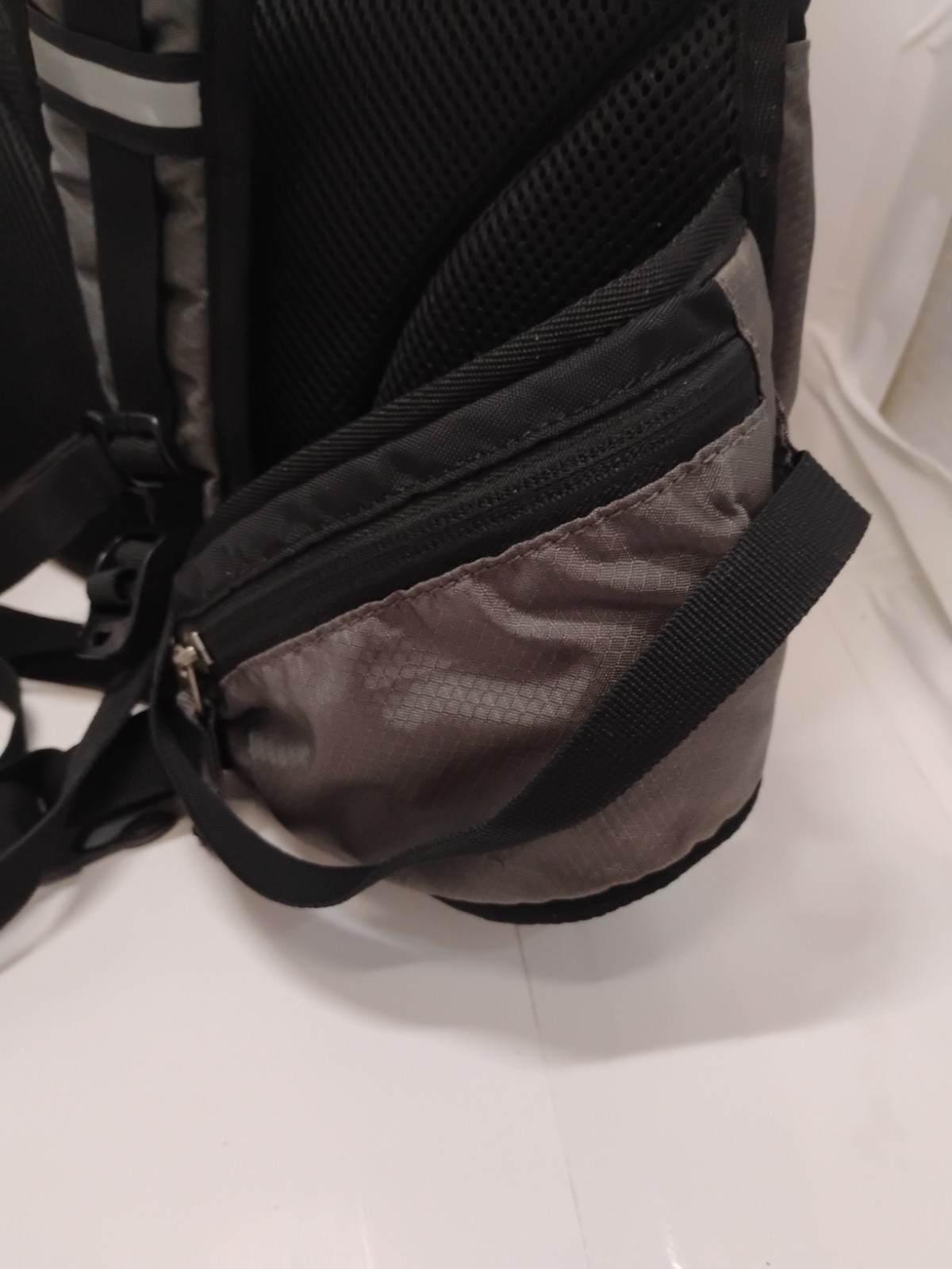 Mubasel Gear Insulated Hydration Backpack W/O Bladder