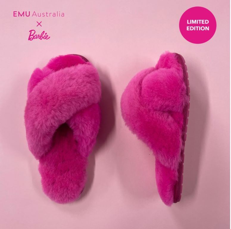 [Barbie] Barbie x EMU Australia Mayberry EM001BA999 Hot Pink Faux Fur Slippers