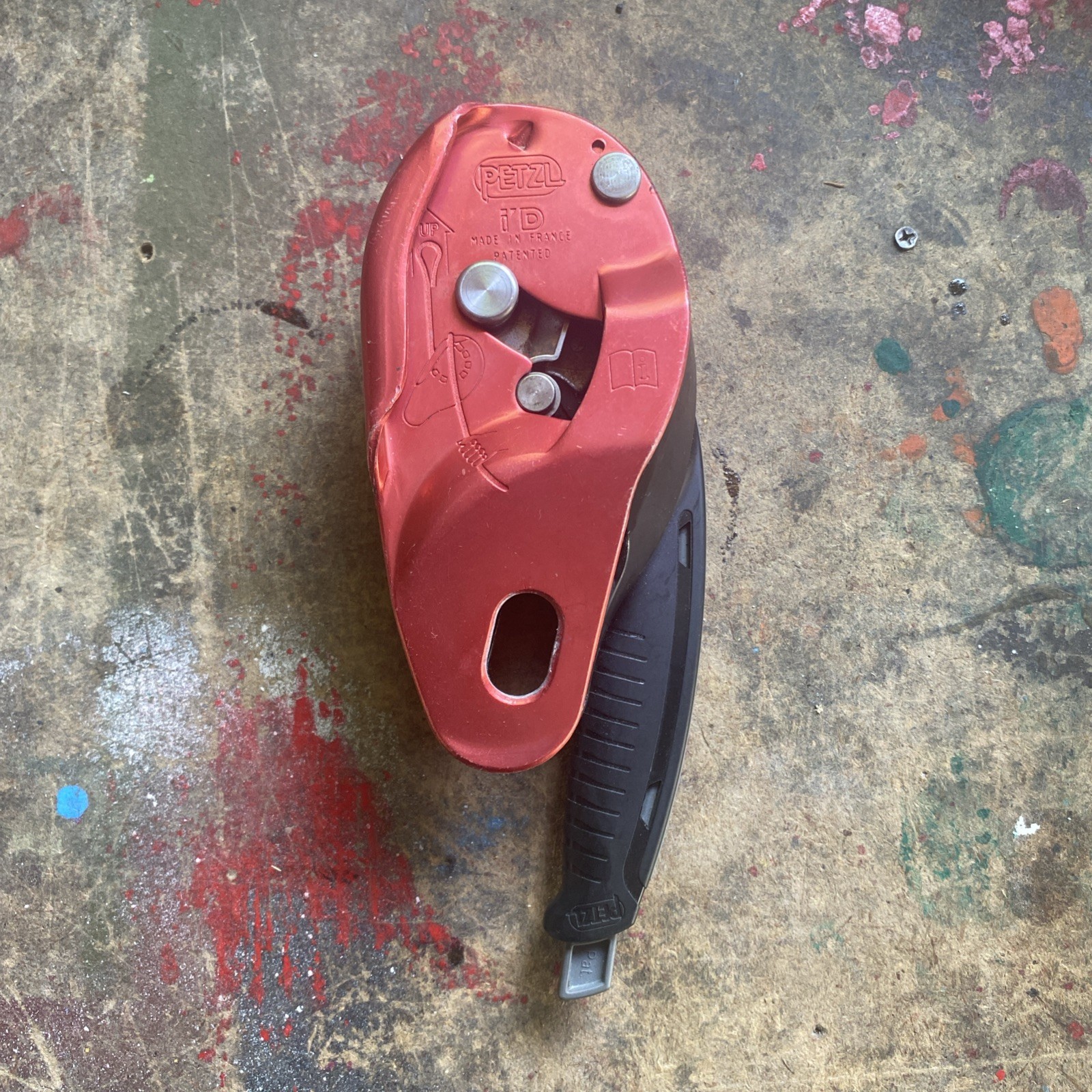 Petzl I'D Self Braking Descender CE0082 EN341 EN12841 200m-150kg