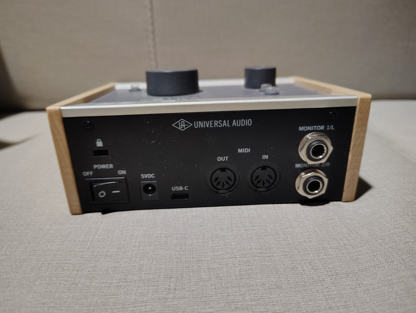 Universal Audio Volt 176 USB Audio Interface – Tested – Original Box – USB cable