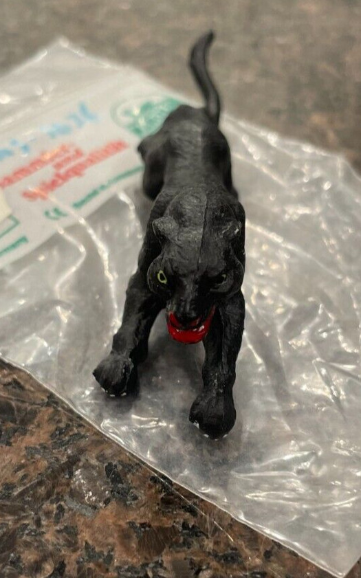 Marolin Discontinued Black Panther Hunting Stance G Scale - Clearance 11003B