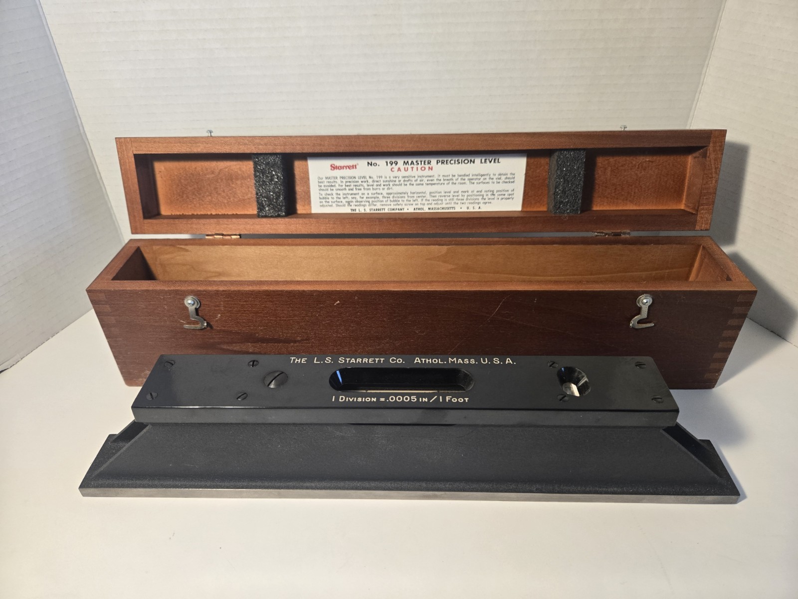 466011 - Starrett No. 199 Master Precision Level