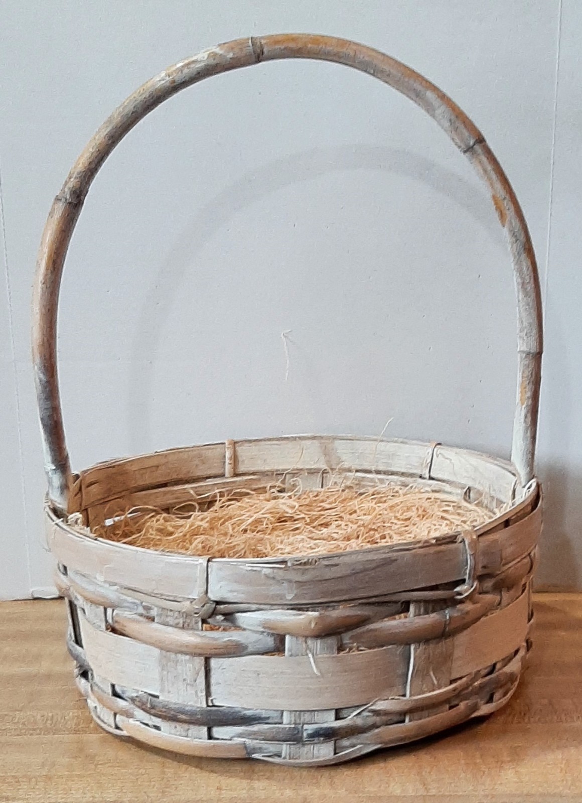 Vtg. Round Distressed Gray Carry Basket ~ Handle 7.5" Diameter 8.5" Depth 3.5"
