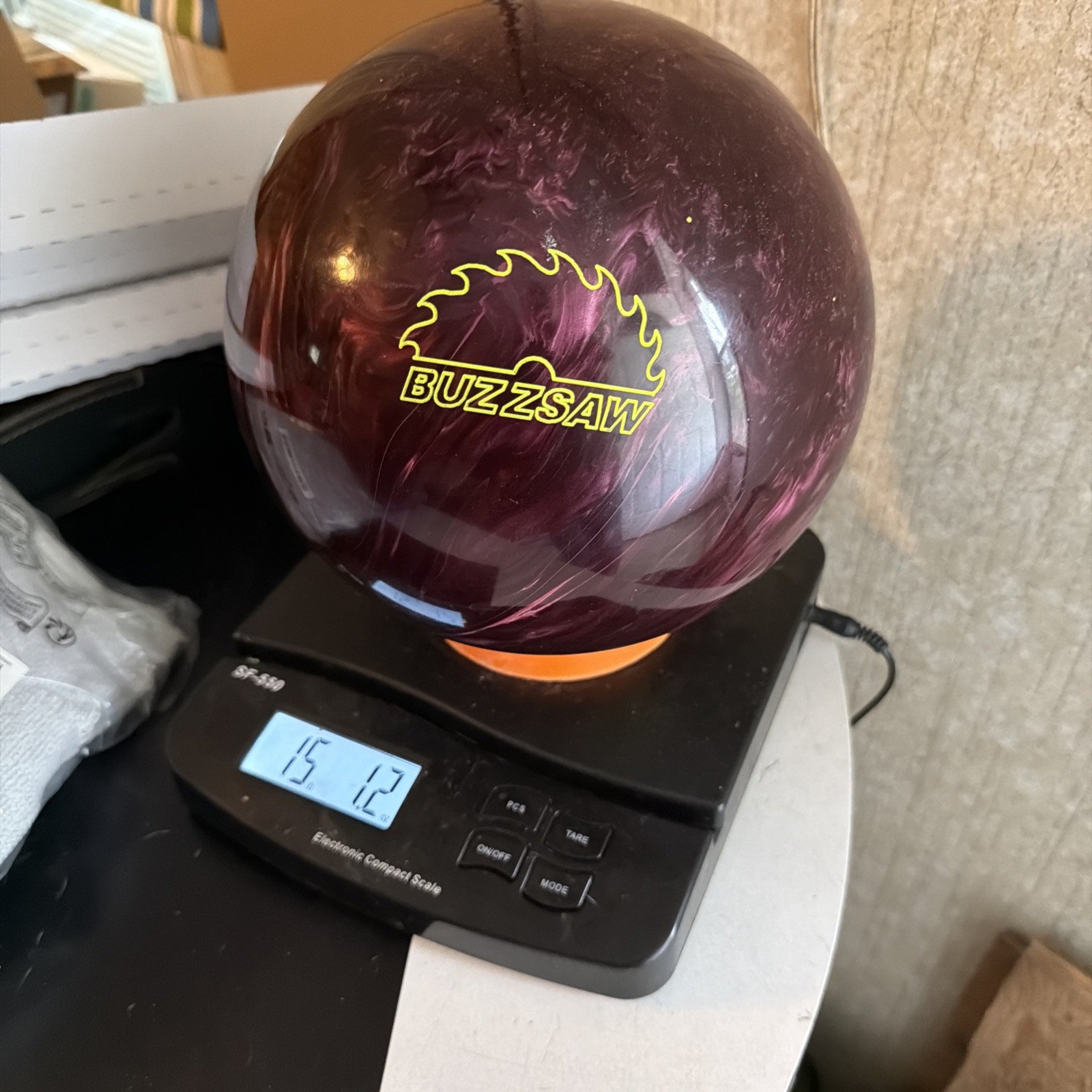 Lane #1 G Force Evolution Buzzsaw Bowling Ball 15# New