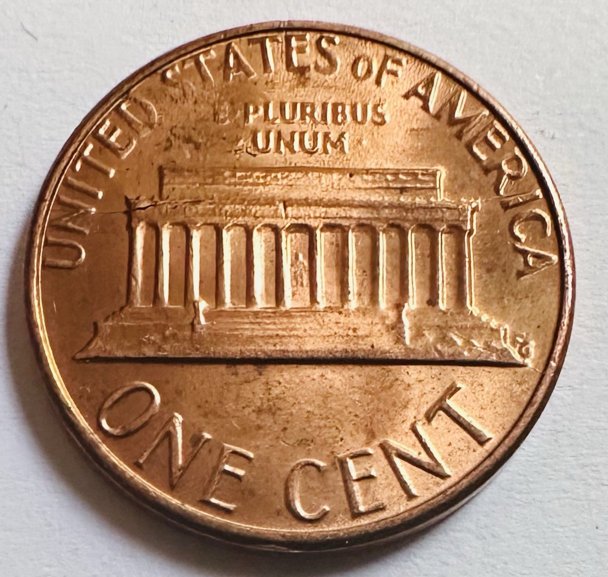 1983 P Lincoln Cent Rim to Rim Die Cracks Top & Base of Memorial 4 Total Cracks