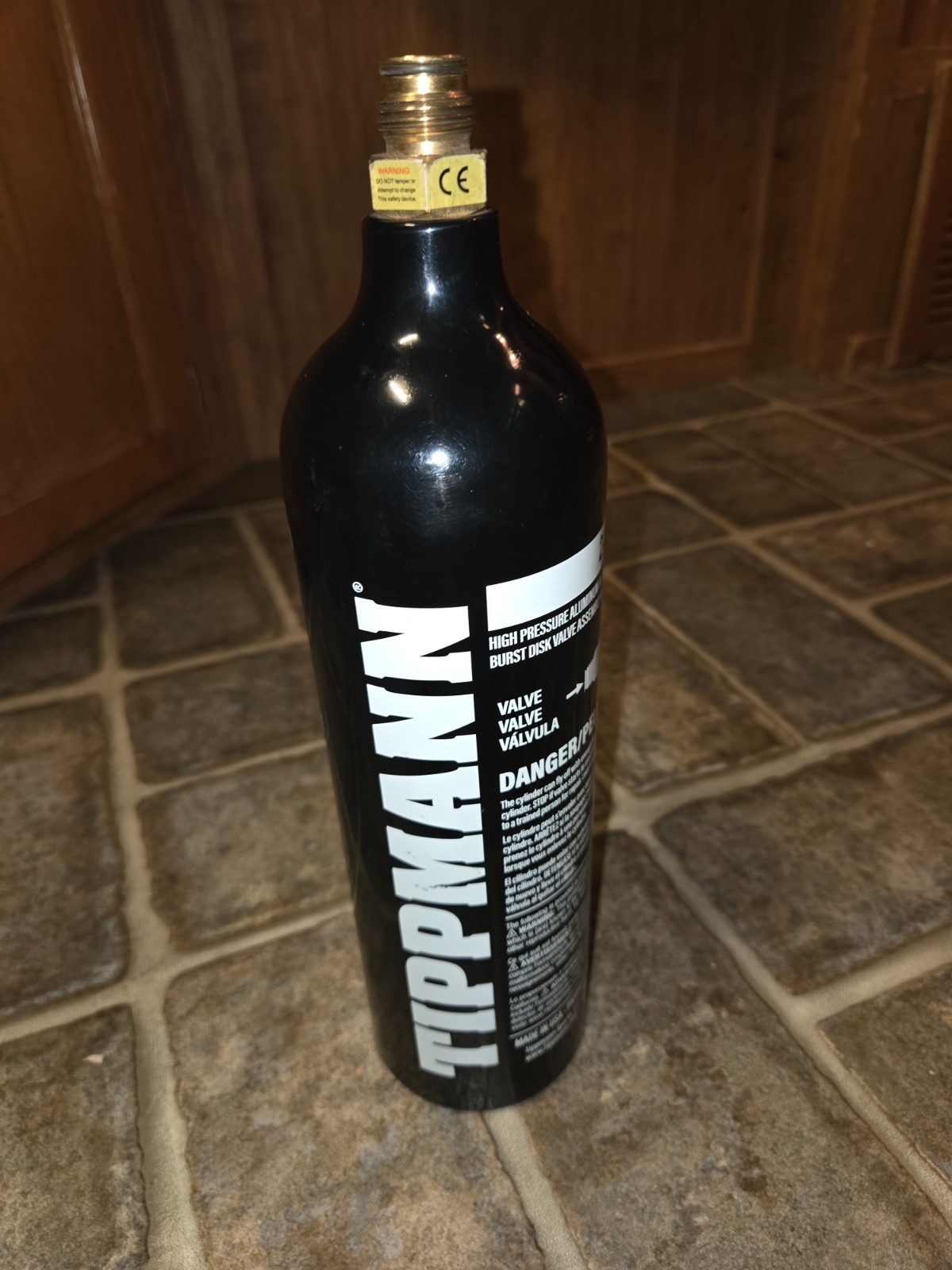 Tippmann 24 oz CO2 aluminum paintball canister holds up to 1,000 to 1200 shots