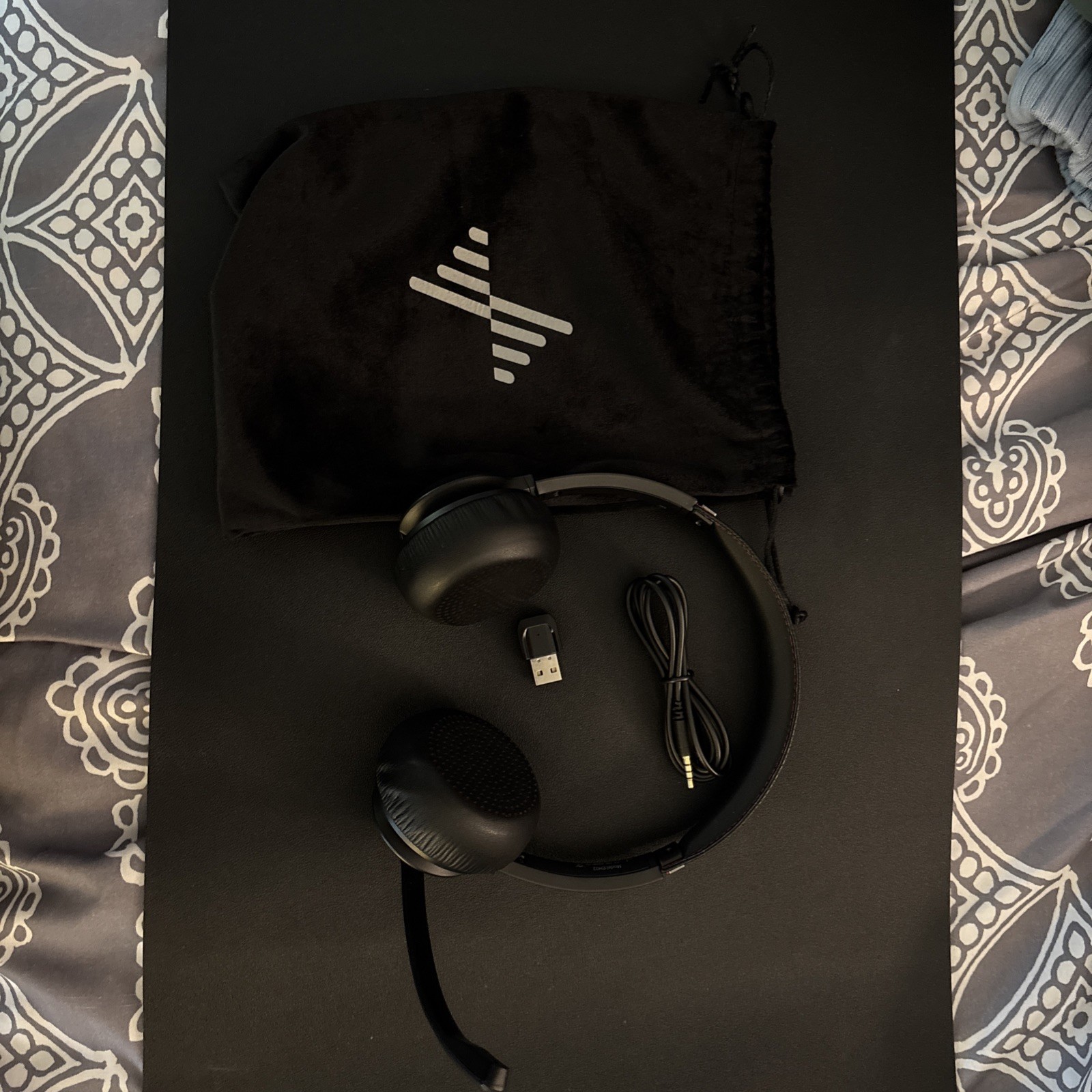 Jiamqishi Computer Noise Cancelling Headset EH02