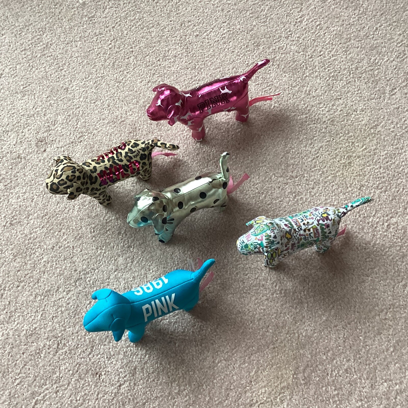 VICTORIAS SECRET LOT OF 5 CLOTH AND VINYL DOGS, ALL VERY GOOD