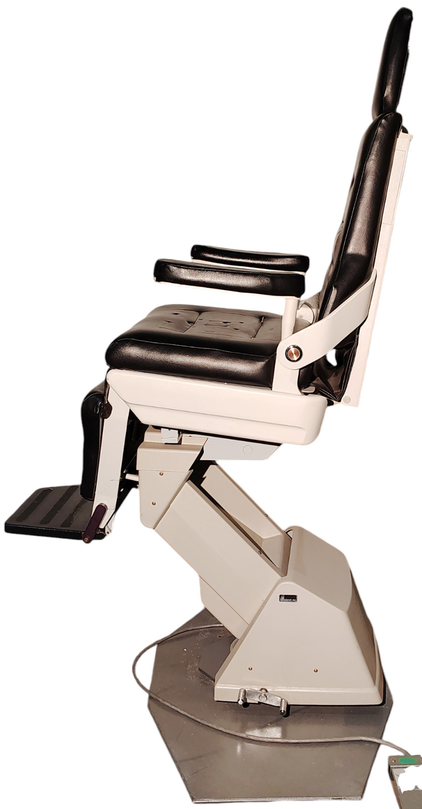 Wouldlyn Knight model P Ophthalmic Chair