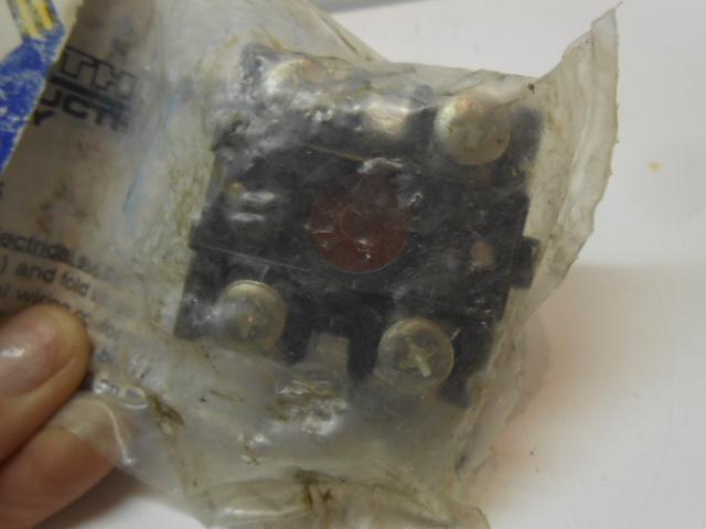 AO SMITH High Limit Control SINGLE THROW 23899-1, Type 66T 4490, NEW!