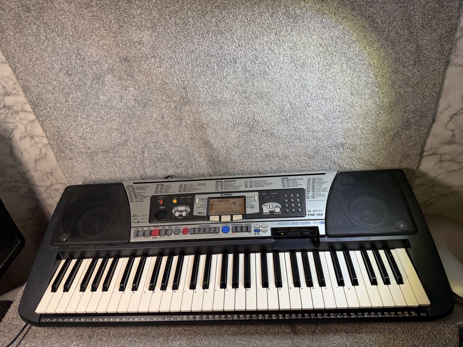 Yamaha PSR-350 61-Key Arranger MIDI Synth Keyboard & Floppy Disk Drive READ :)