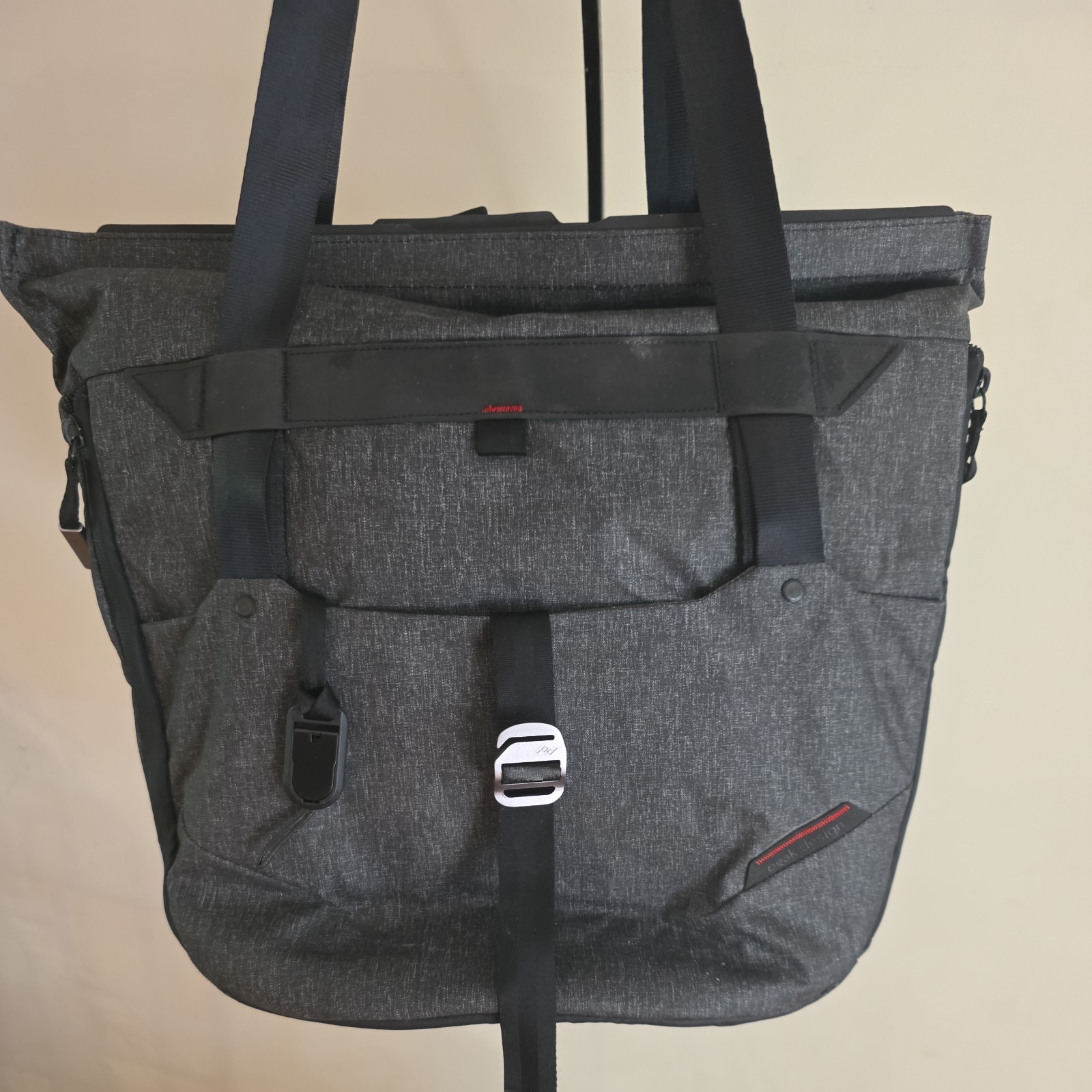 Peak Design Everyday Backpack 20L Charcoal Laptop Camera Bag inserts travel EUC