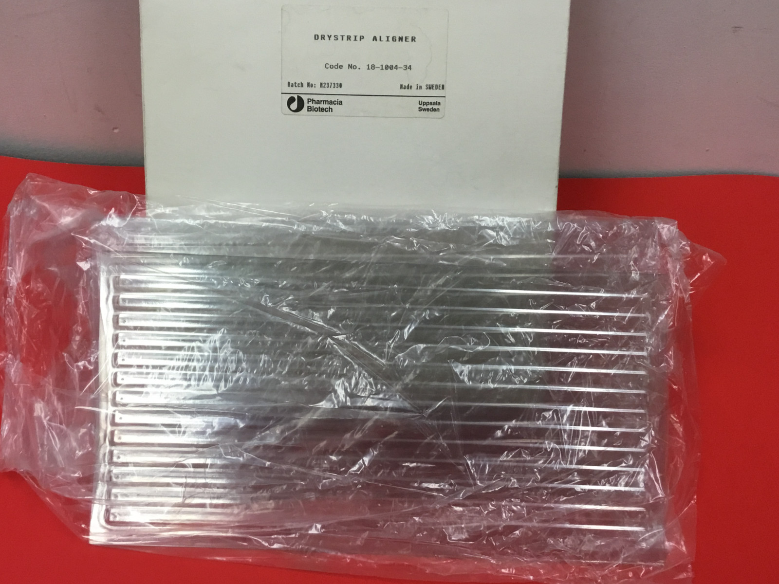 Pharmacia Biotech - 18-1004-34 - Drystrip Aligner - NEW