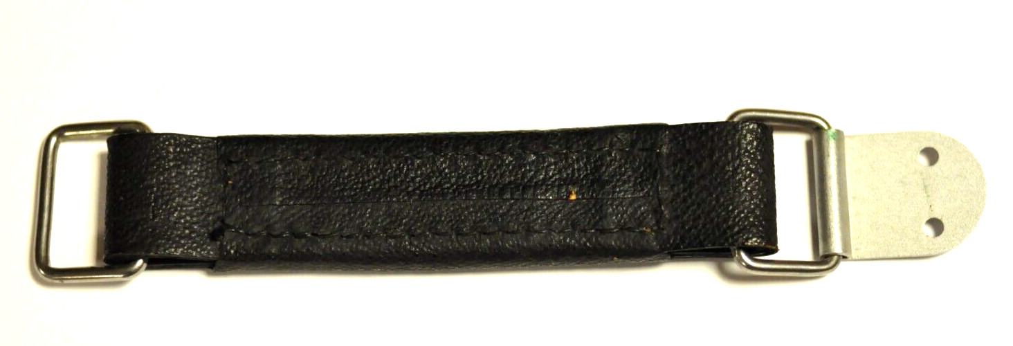 Original Graflex 2x3 leather strap as shown.
