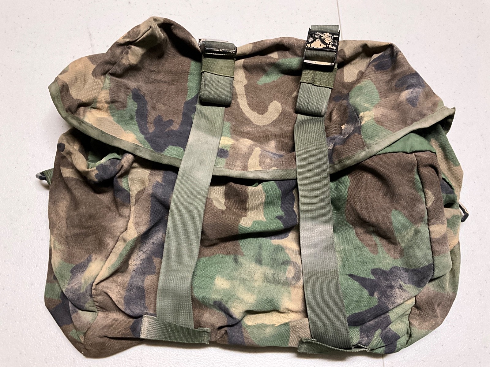 US Military MOLLE Modular Sleep System Carrier Bag Woodland M81 PAINTED