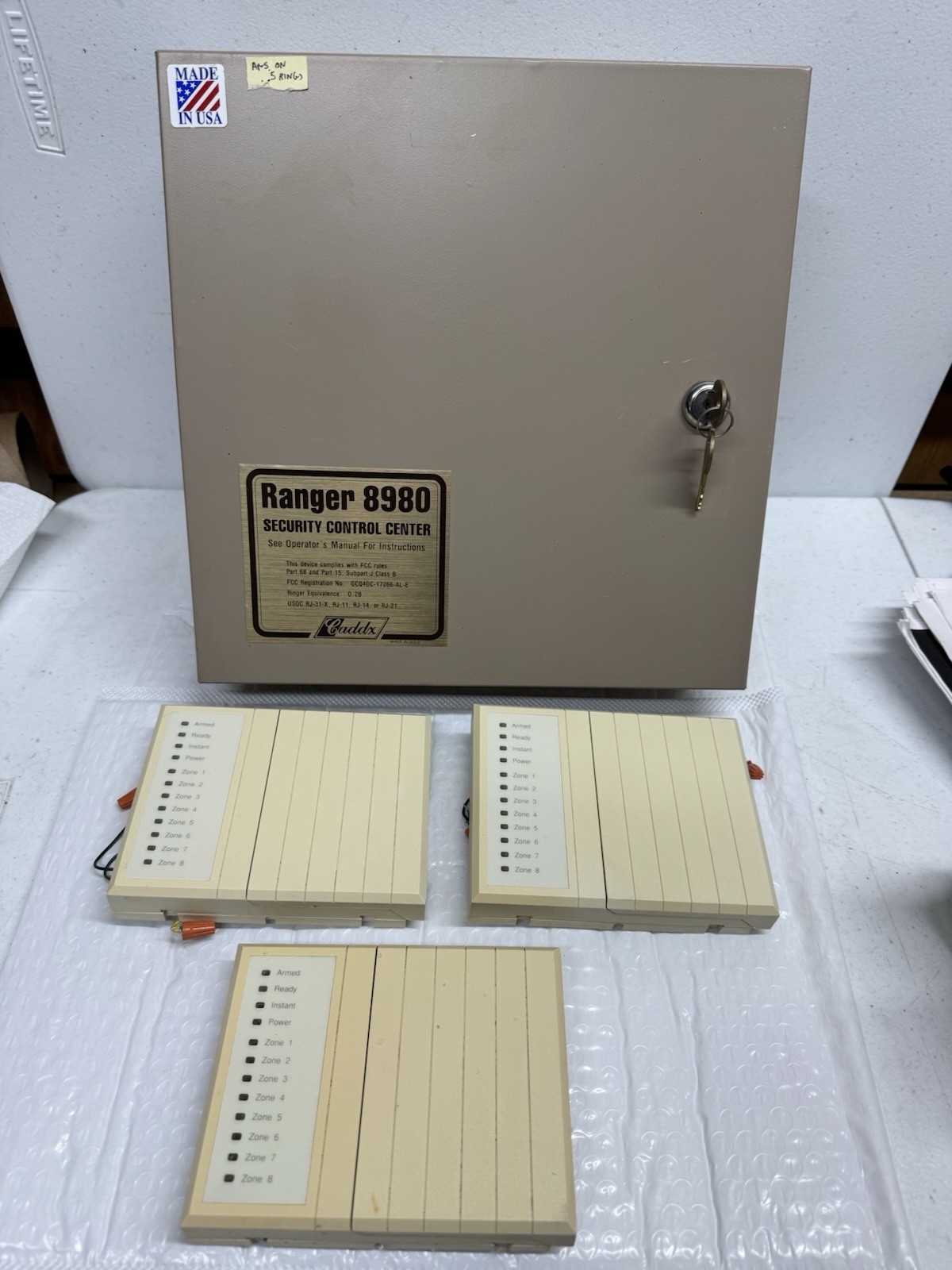 Vintage Ranger 8980 CADDX 16 Zone Security System With 3 Key Pads Working Cond