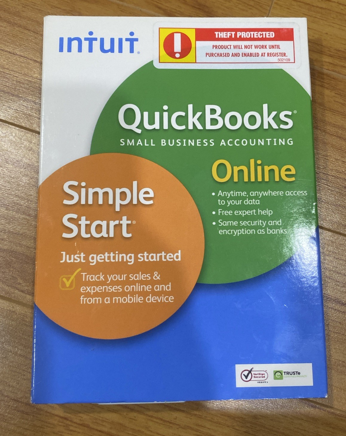 Intuit QuickBooks Online 2011 Small Business Accounting - CD, License Code