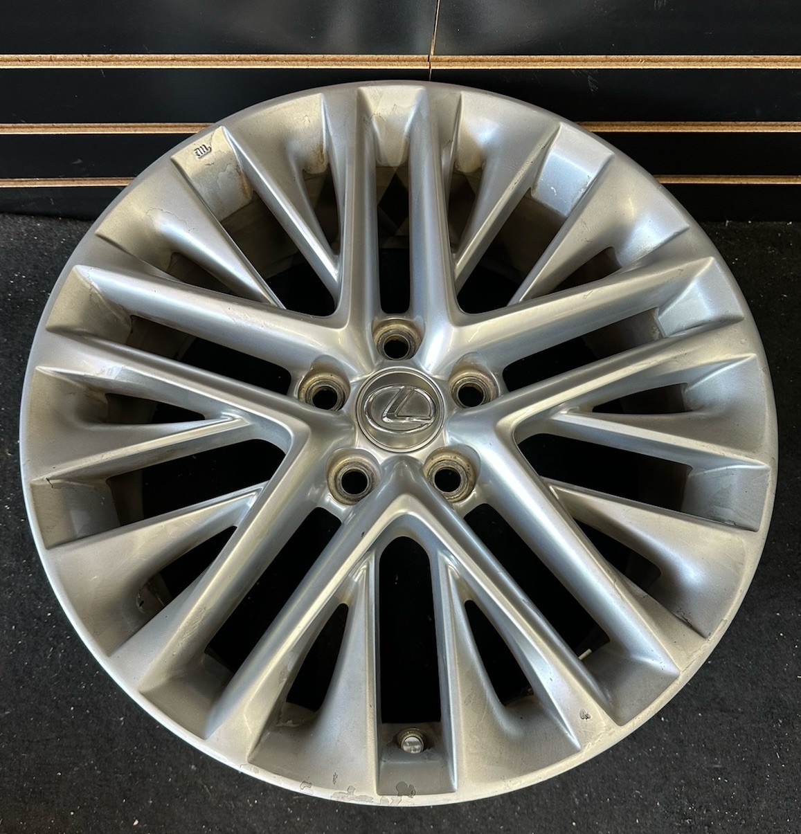 18" Lexus ES350 wheel 2013-2018 4261A06070 4261A06060 Factory Hyper OE rim 74278