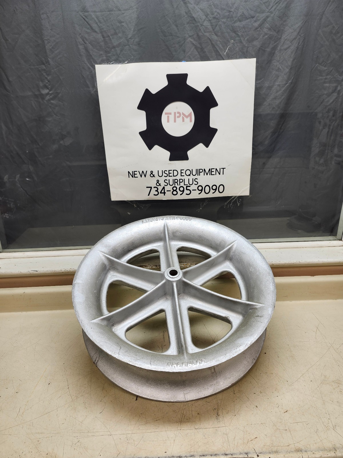 Greenlee 8024 24" 8000lb Capacity Hook Sheave Wheel (Wheel Only) Used