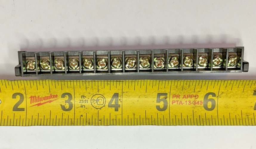 DIRECT LOGIC 150 PLC TERMINAL 15 SCREW ****LOTOF2***