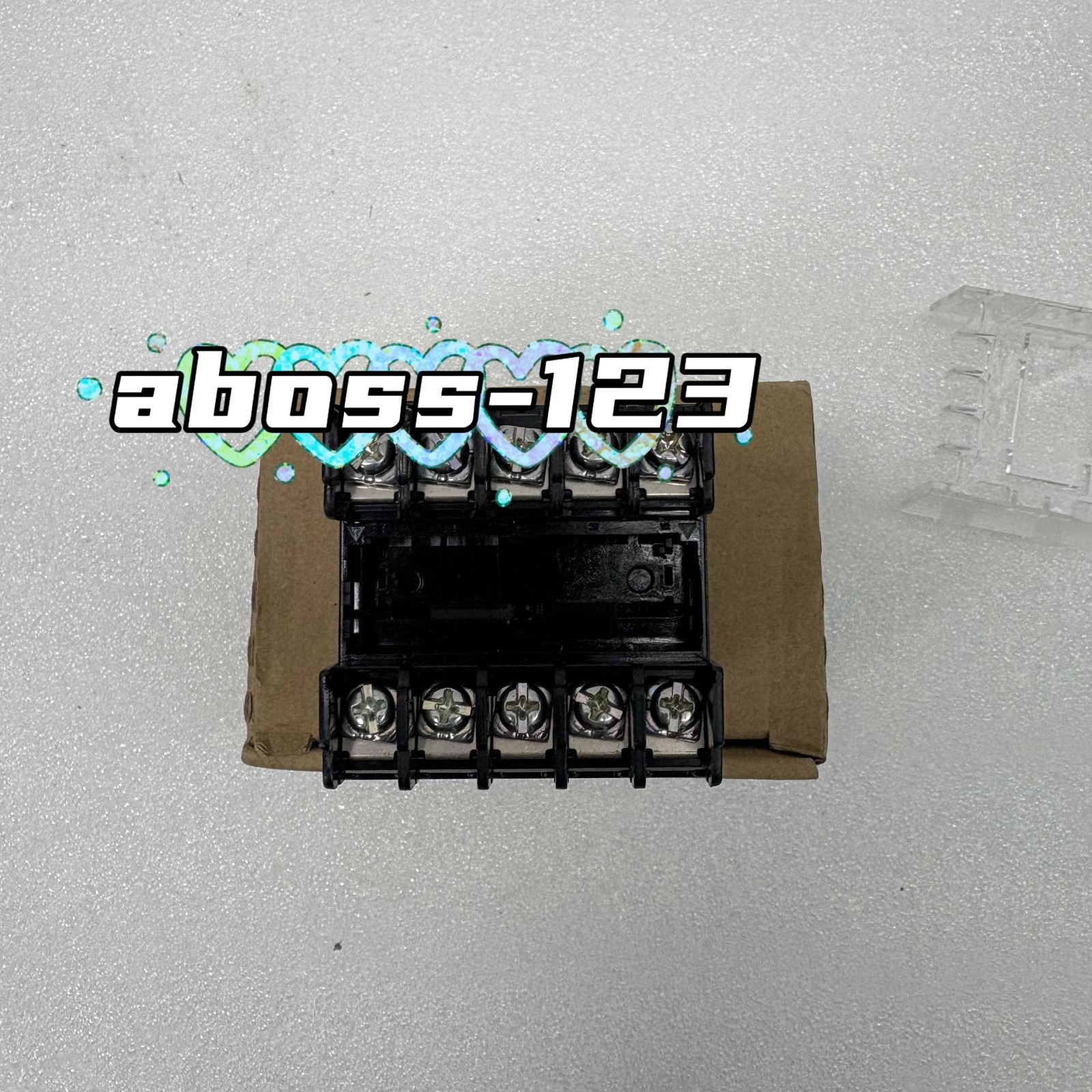 Omron E5CN-Q2MT-500 100-240VAC temperature controller#1pcs New In Box