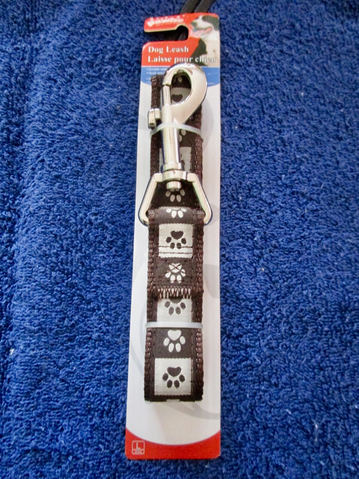 Pawise Dog Leash with paw prints 48" New. Brown and white paw prints (U3CL)