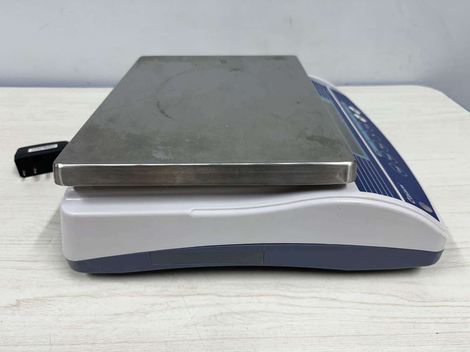 Citizen CTG-6H Compact Bench Scale With 6 Kilogram Capacity