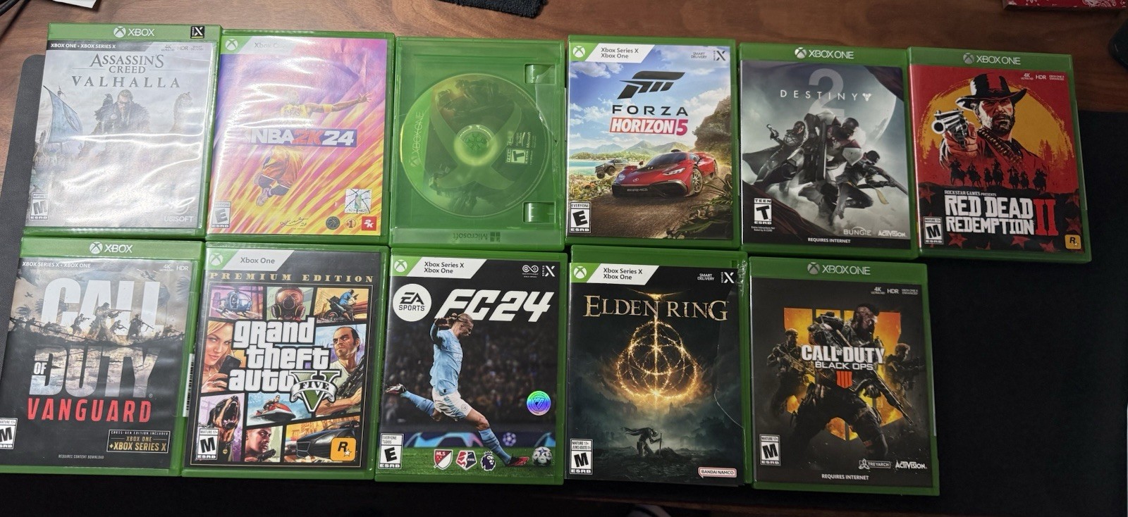 Microsoft Xbox One White, 11 Games, 3 Controllers
