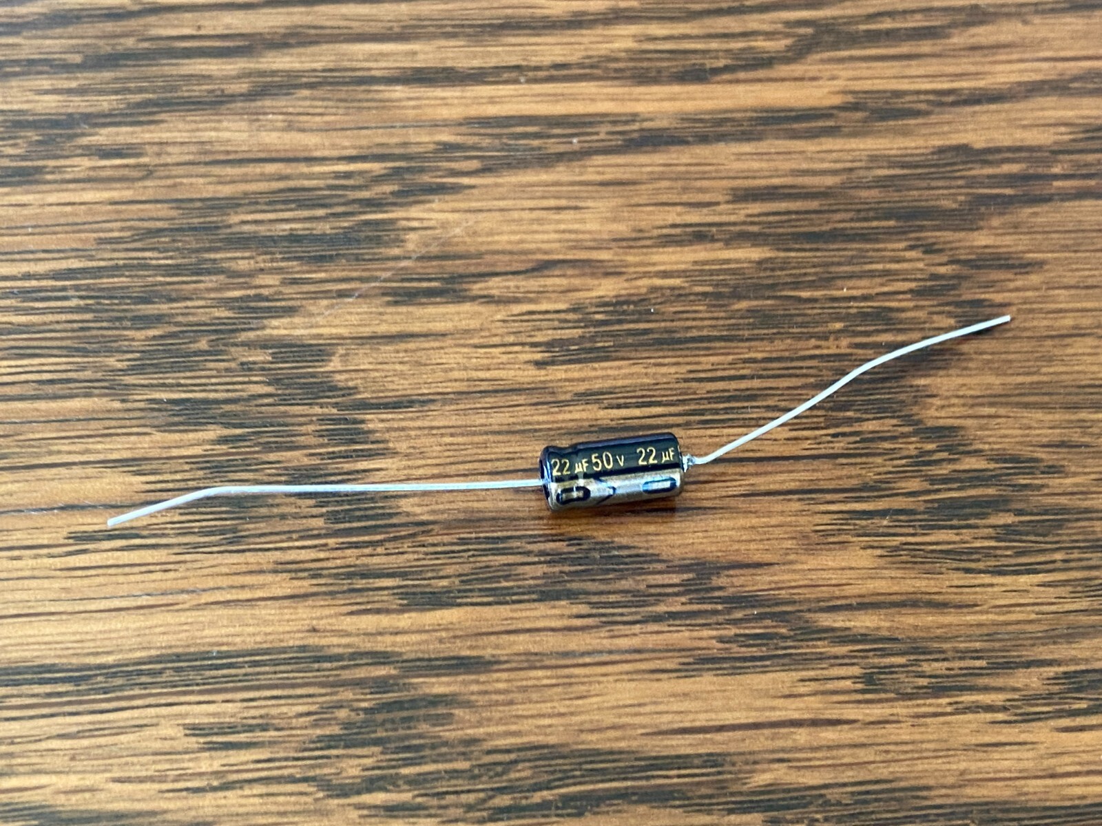 25pc Electrolytic Capacitor Axial 2000hr +105℃ RoHS 22uF 50V φ6x13mm Supertech
