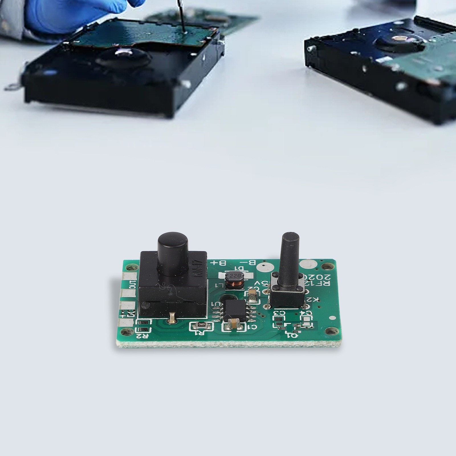 Efficient 1 2V Solar Light String Circuit Board with Integrated Switch