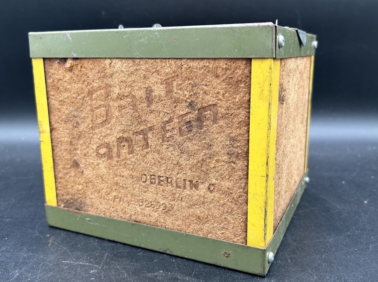 Vintage Bait Canteen OBERLIN O Cork & Metal Worm Box Bedding Fishing G/condition