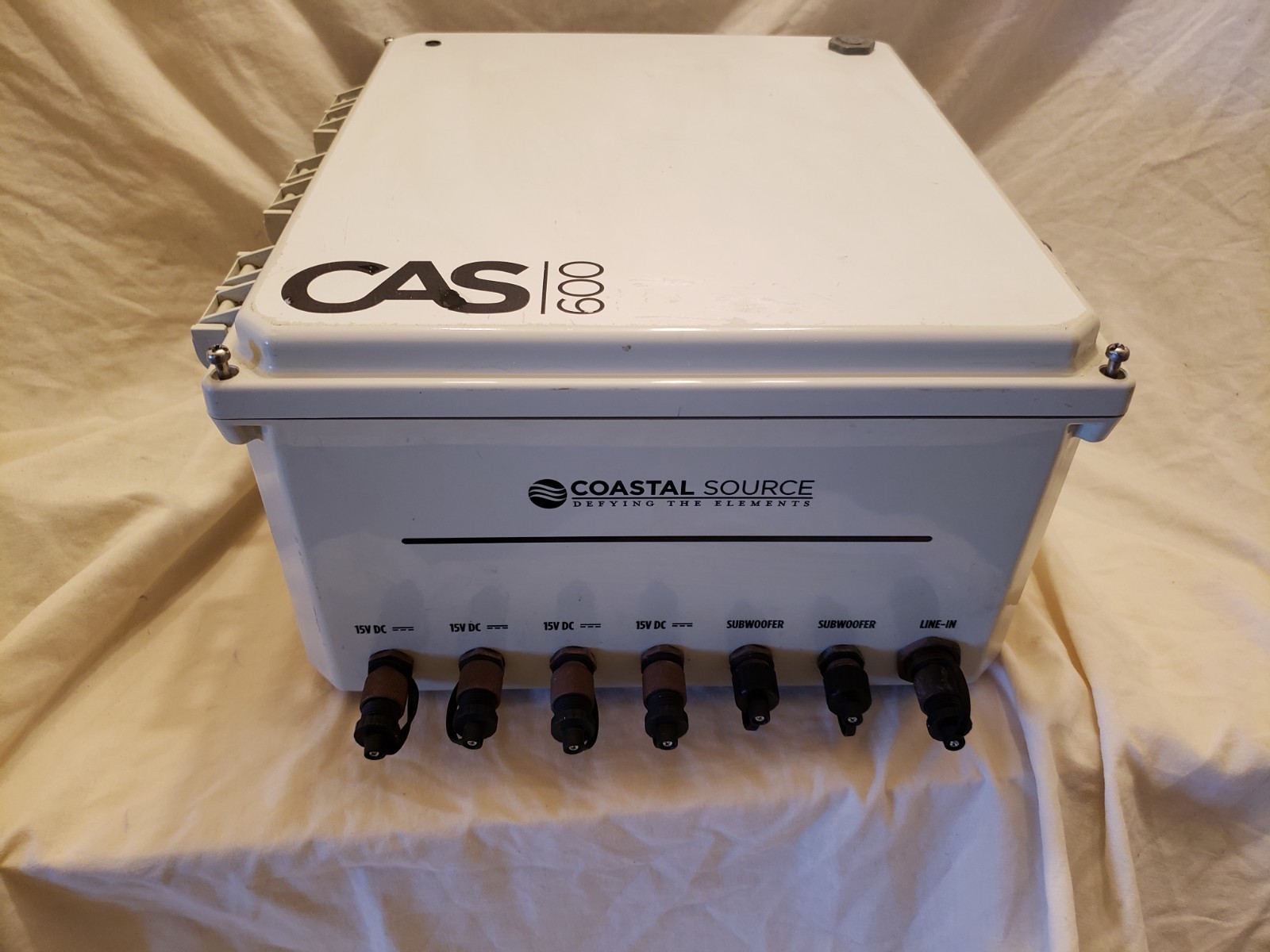COASTAL SOURCE 4- CHANNEL AMPLIFIERS CAS 600