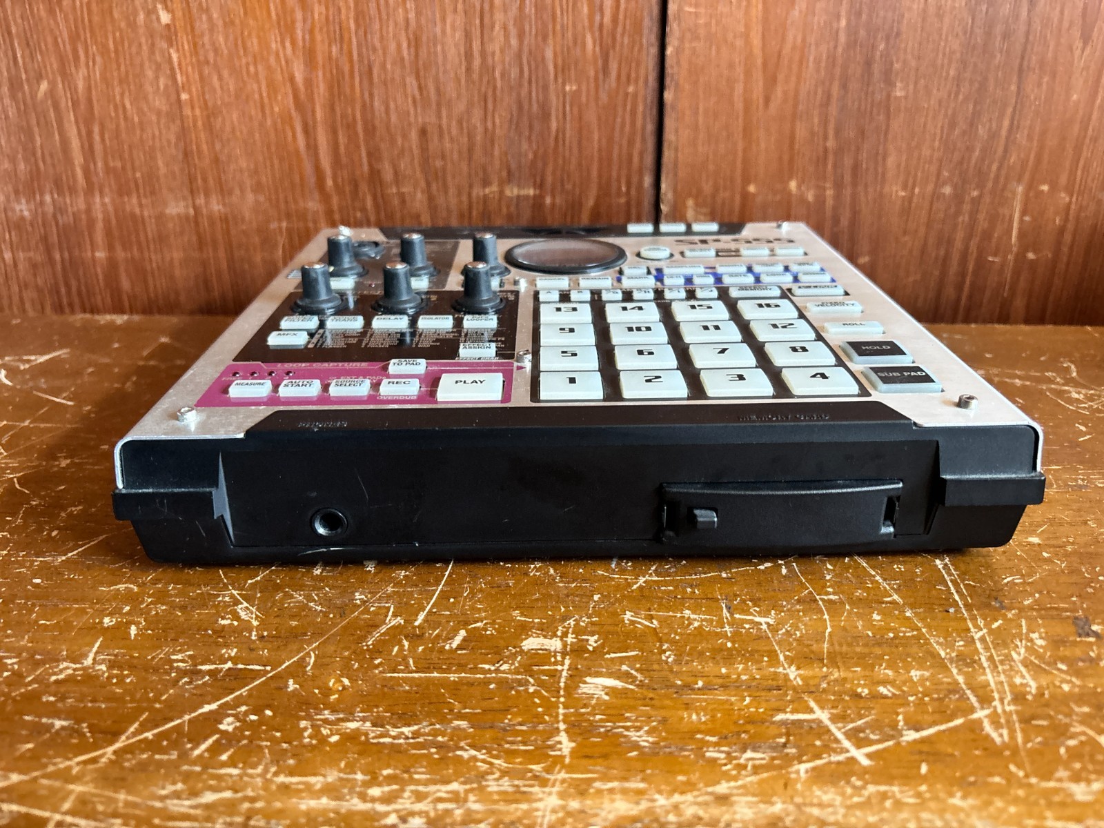 Roland SP-555 Creative Sampler with Performance Effects w/ power supply