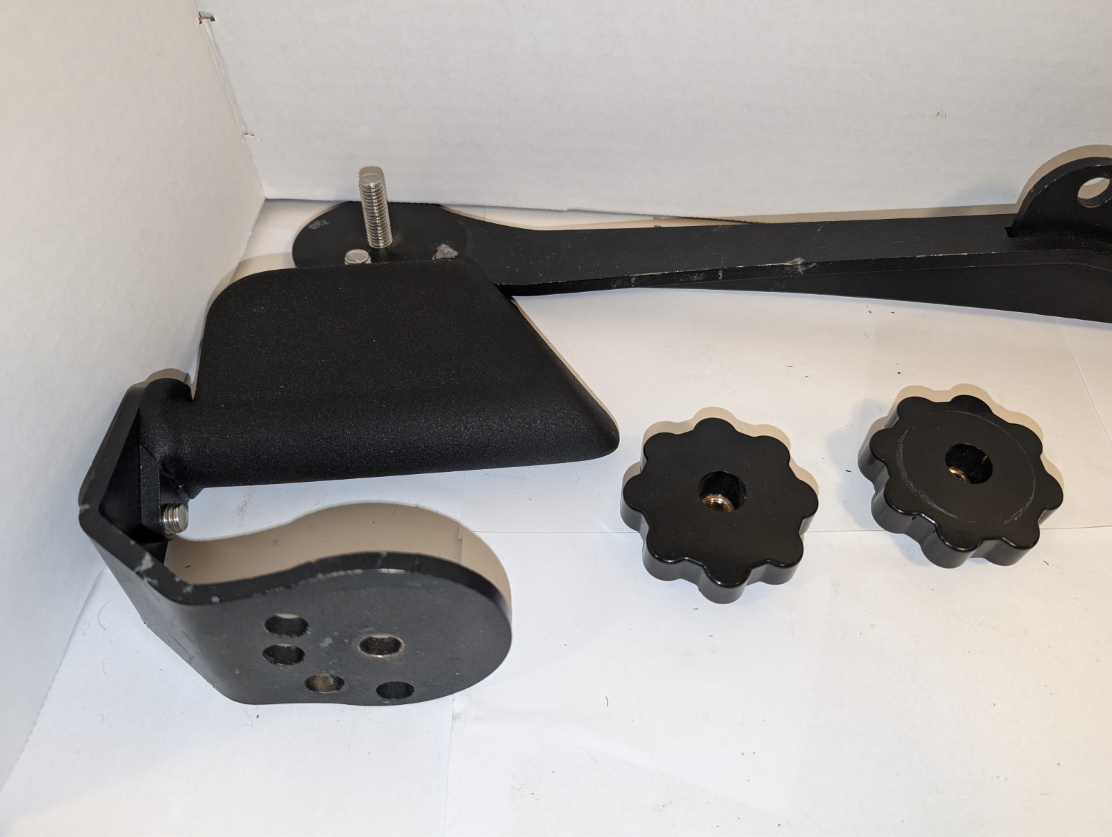 Adjustable Lat Pull down Bar, Cable Machine Attachment and Tricep Rope for Gym
