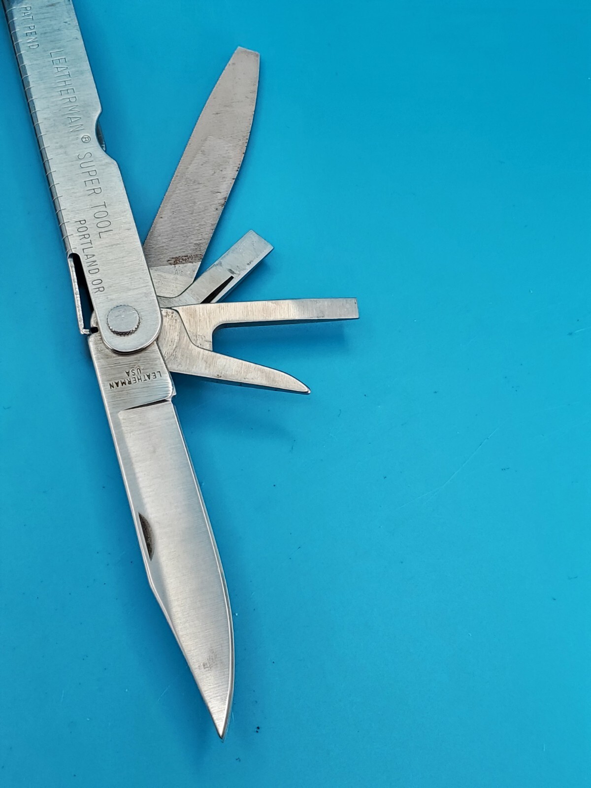LEATHERMAN Super TOOL Multi Function Tool PLIERS, Stainless! 09-95 DATE!