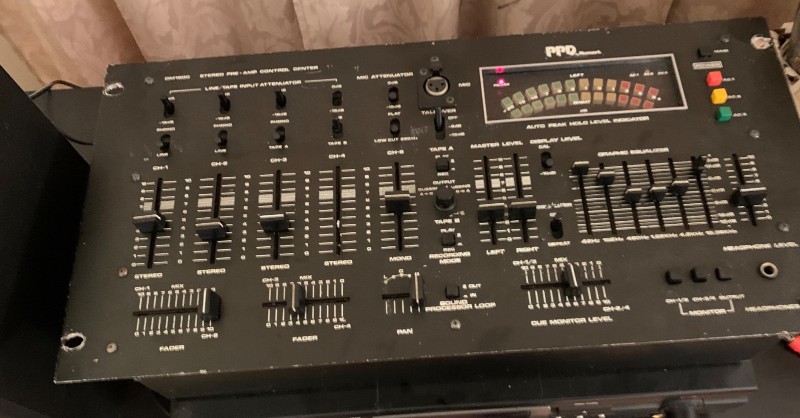 Numark PPD DM1900 Stero Preamp DJ Mixer